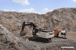 Excavators, Large Excavators, 390LC HD image 4.