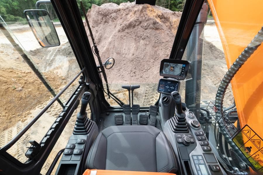 حفارات, حفارات متوسطة, DX235LC-7 image 4.